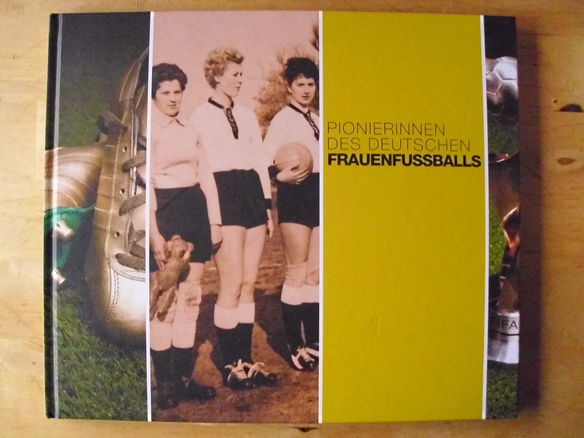 Pionierinnen des deutschen Frauenfußballs Film, Art & Culture