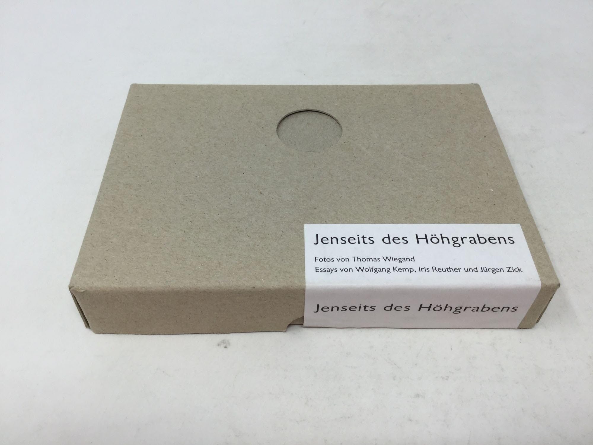Jenseits des Höhgrabens Second-hand books on film, art and culture