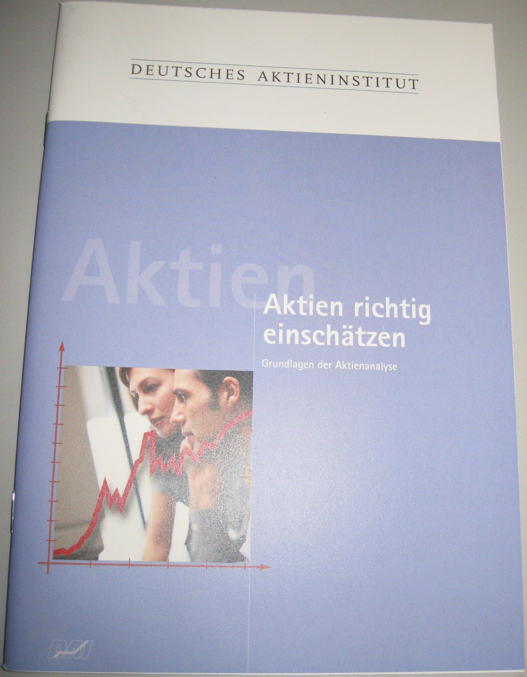 Alles über Aktien: Grundwissen für Anleger Law