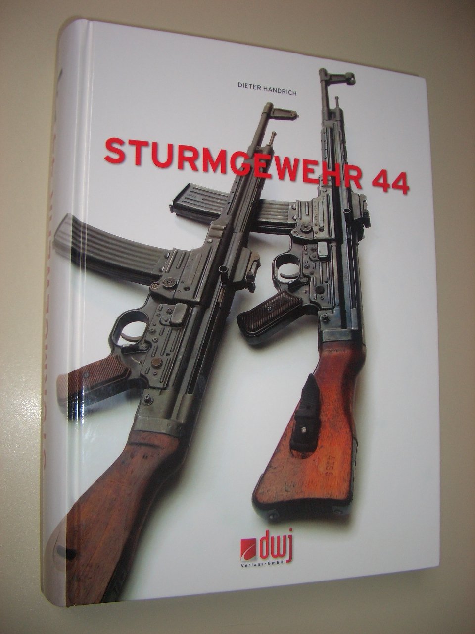 Sturmgewehr 44 Politics & History books