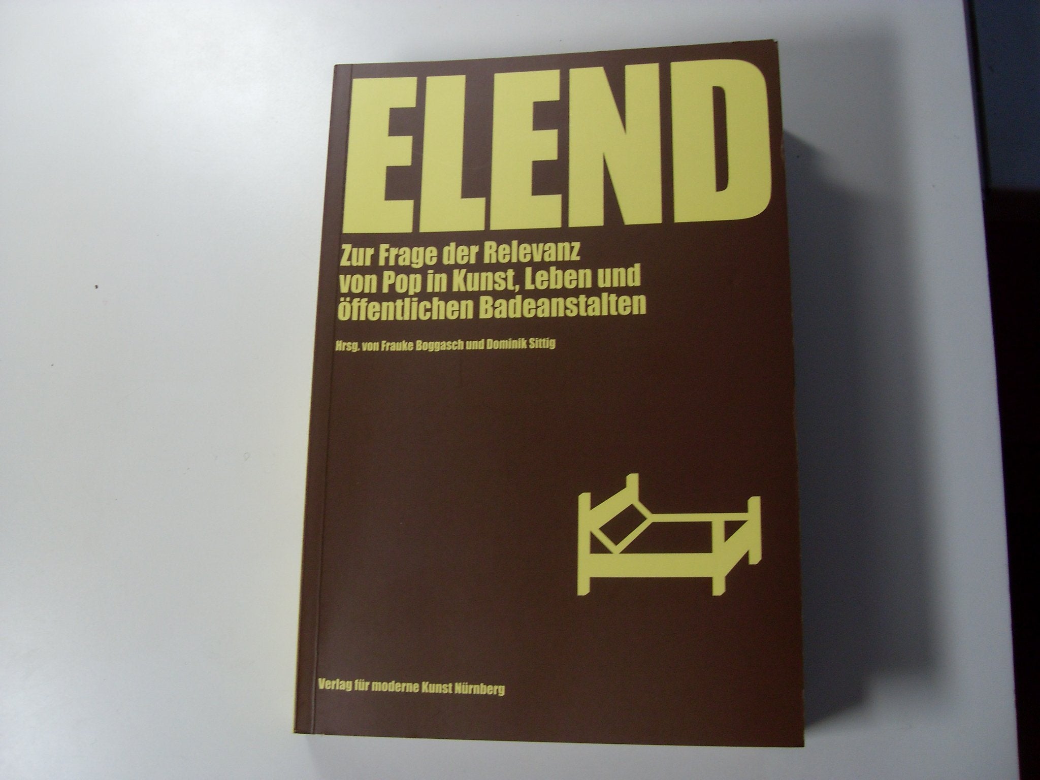 Elend: Zur Frage der Relevanz von Pop in Kunst, Leben und öffentlichen Badeanstalten Film, Art & Culture