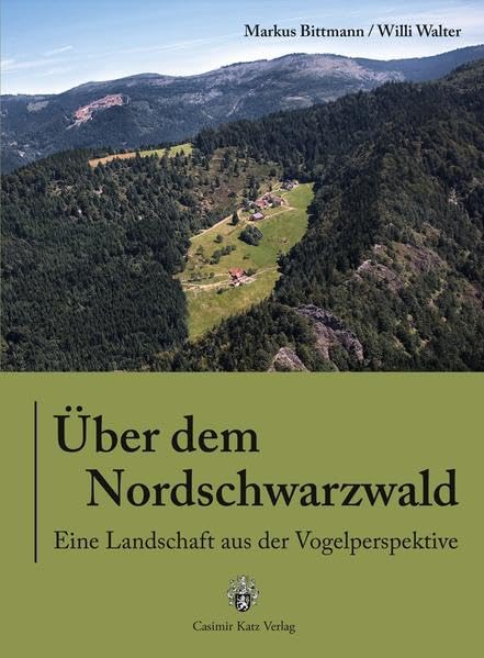 Über dem Nordschwarzwald: Eine Landschaft aus der Vogelperspektive Travel