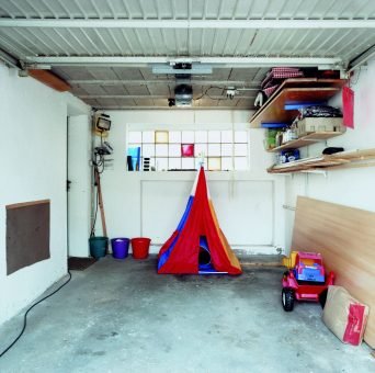 Home Stories: Zwischen Dokumentation und Fiktion Photography