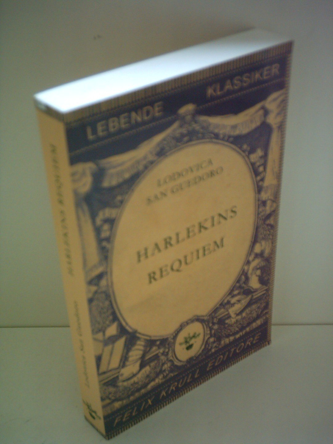 Harlekins Requiem Contemporary literature