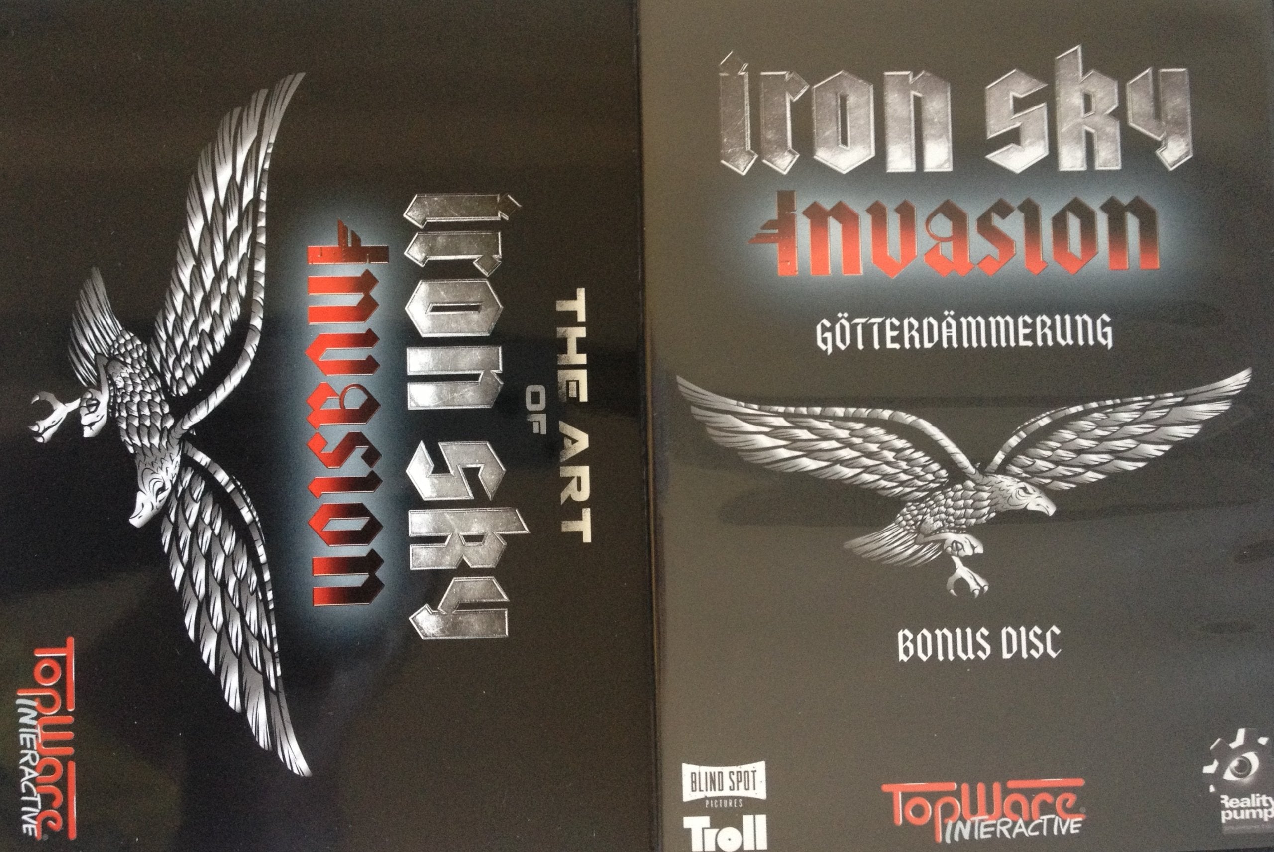 Iron Sky - Wir kommen in Frieden! (+ Artbook + Bonus DVD + Poster) Films