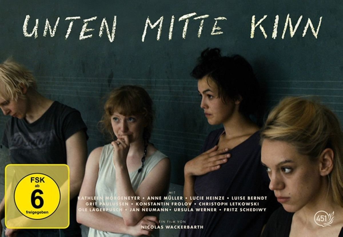 Unten Mitte Kinn Movies