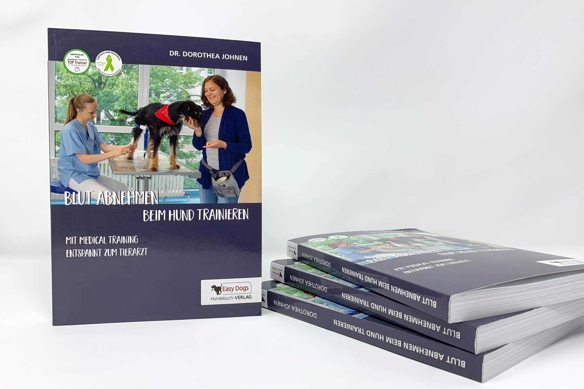 Blut abnehmen beim Hund trainieren: Mit Medical Training entspannt zum Tierarzt Medicine