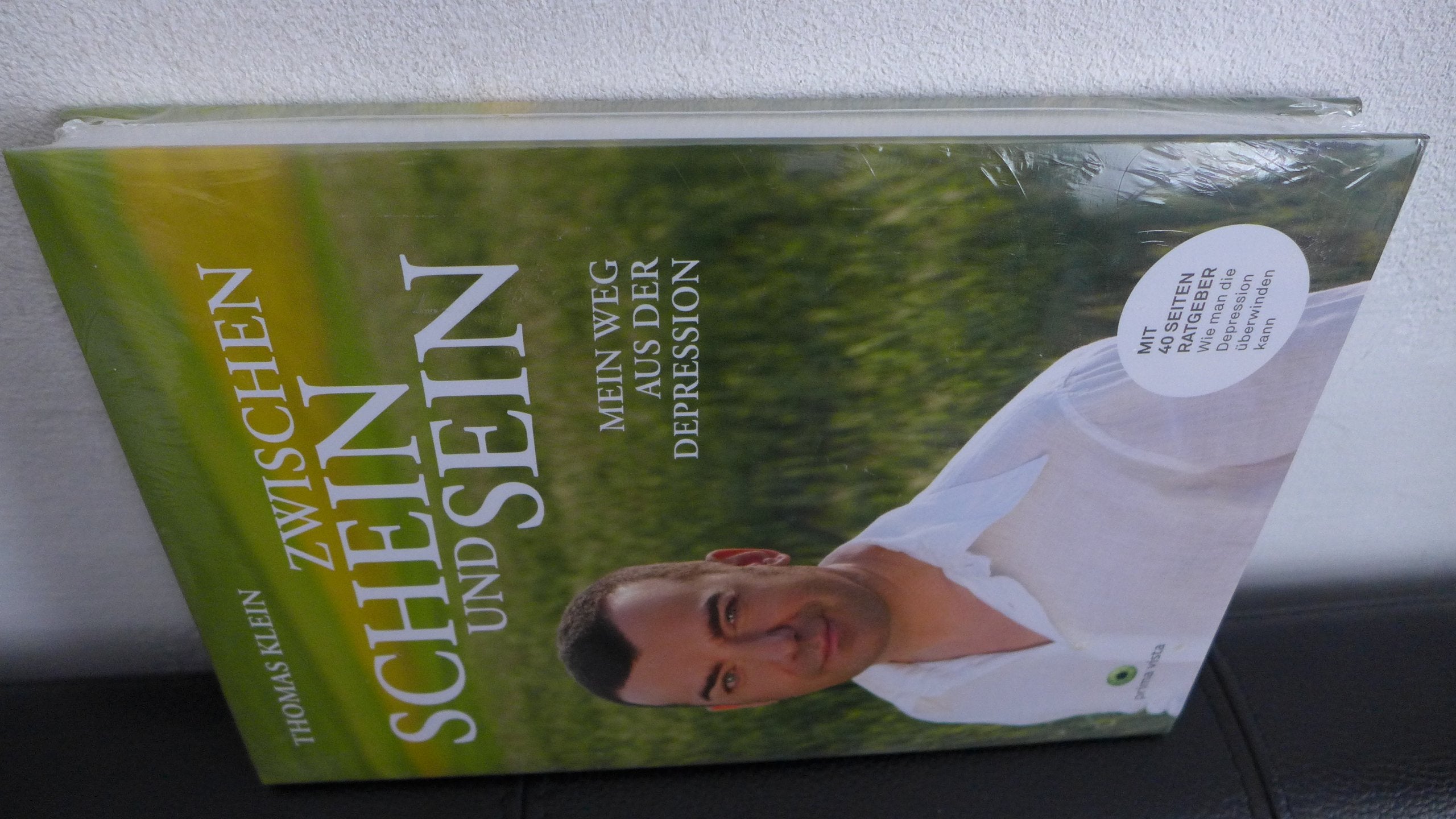 ZWISCHEN SCHEIN UND SEIN: Mein Weg aus der Depression Health, Nutrition & Fitness