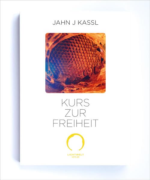 KURS ZUR FREIHEIT: IN DER OBHUT UND IM SPIEGEL BABAJIS Memories