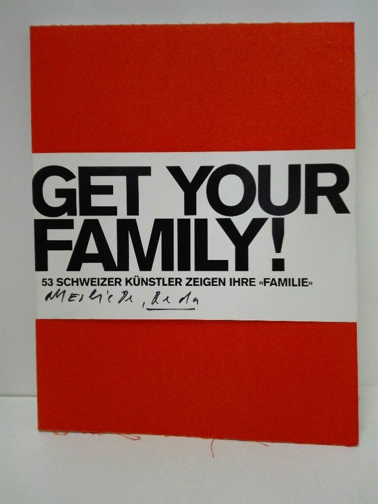 M family - Deutsche Ausgabe. 53 Kunstschaffende visualisieren ihre Familie Books