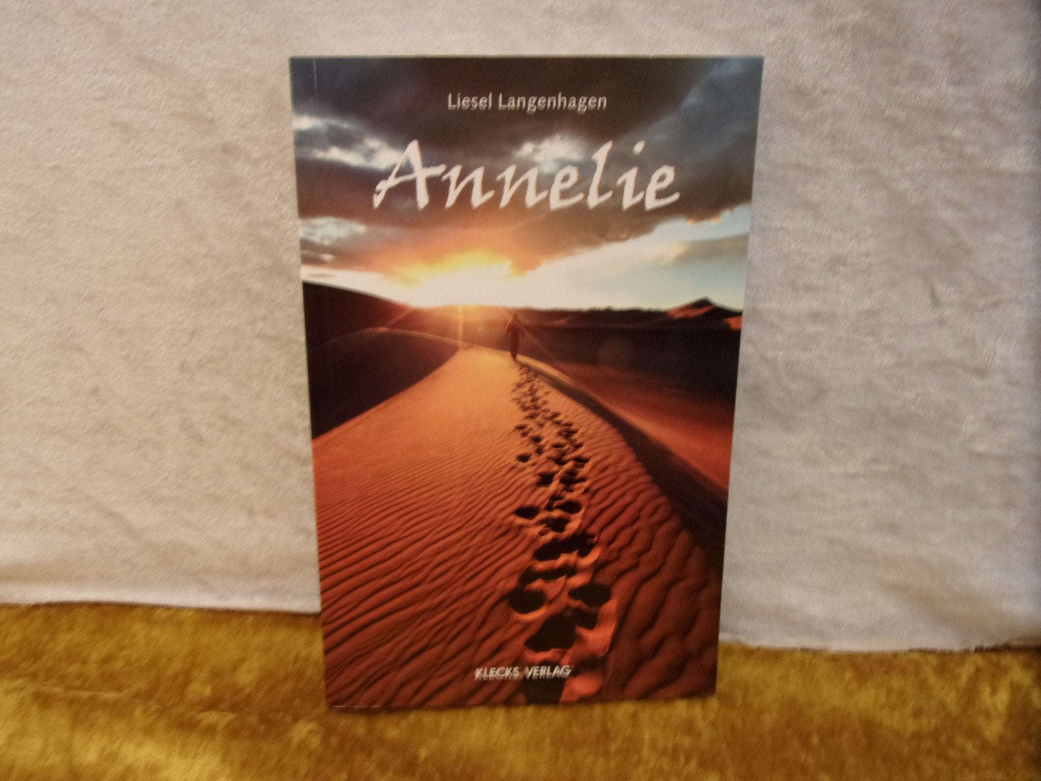 Annelie Contemporary literature