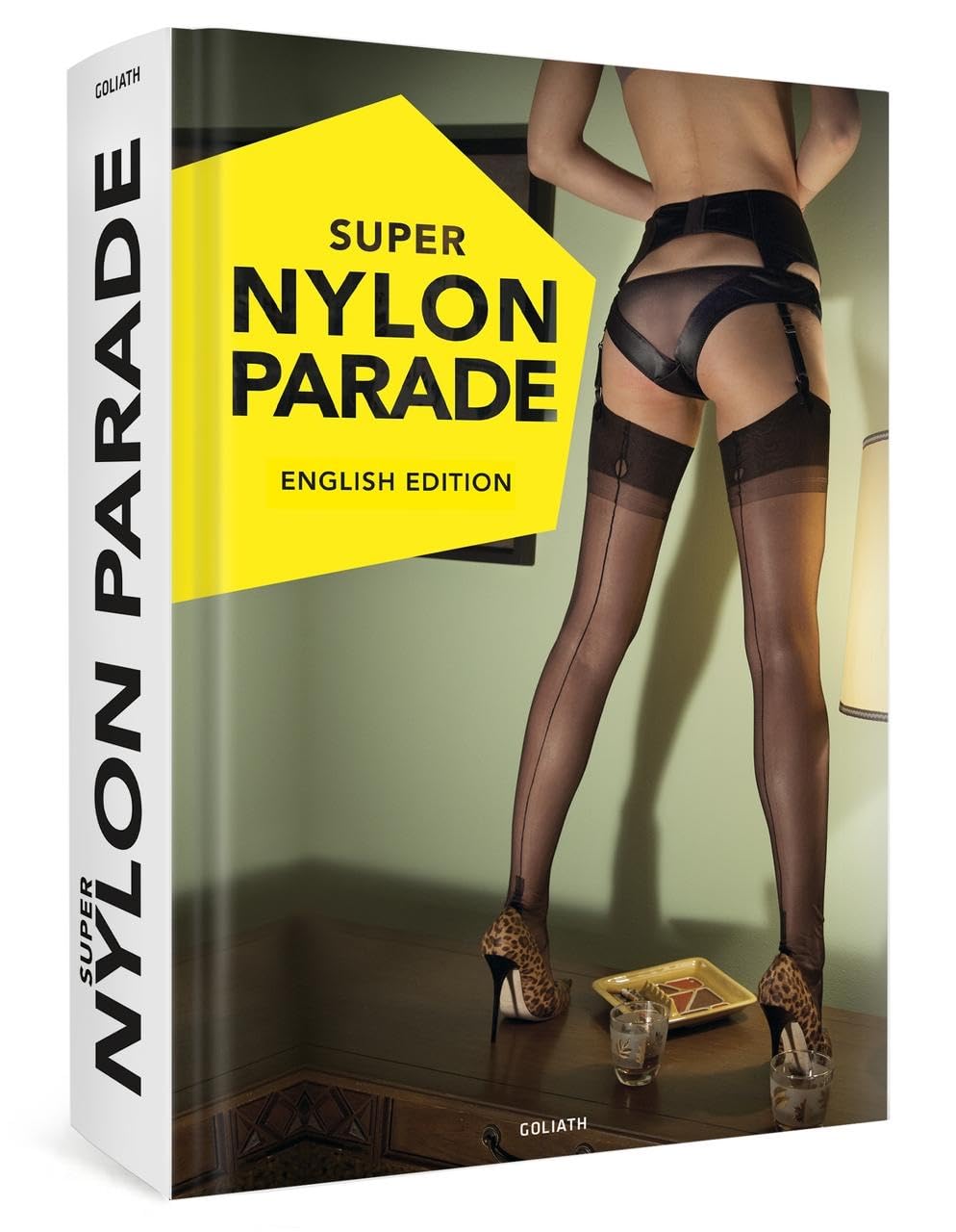 SUPER NYLON PARADE – English Edition: Girls, Legs, and Nylons. Manga
