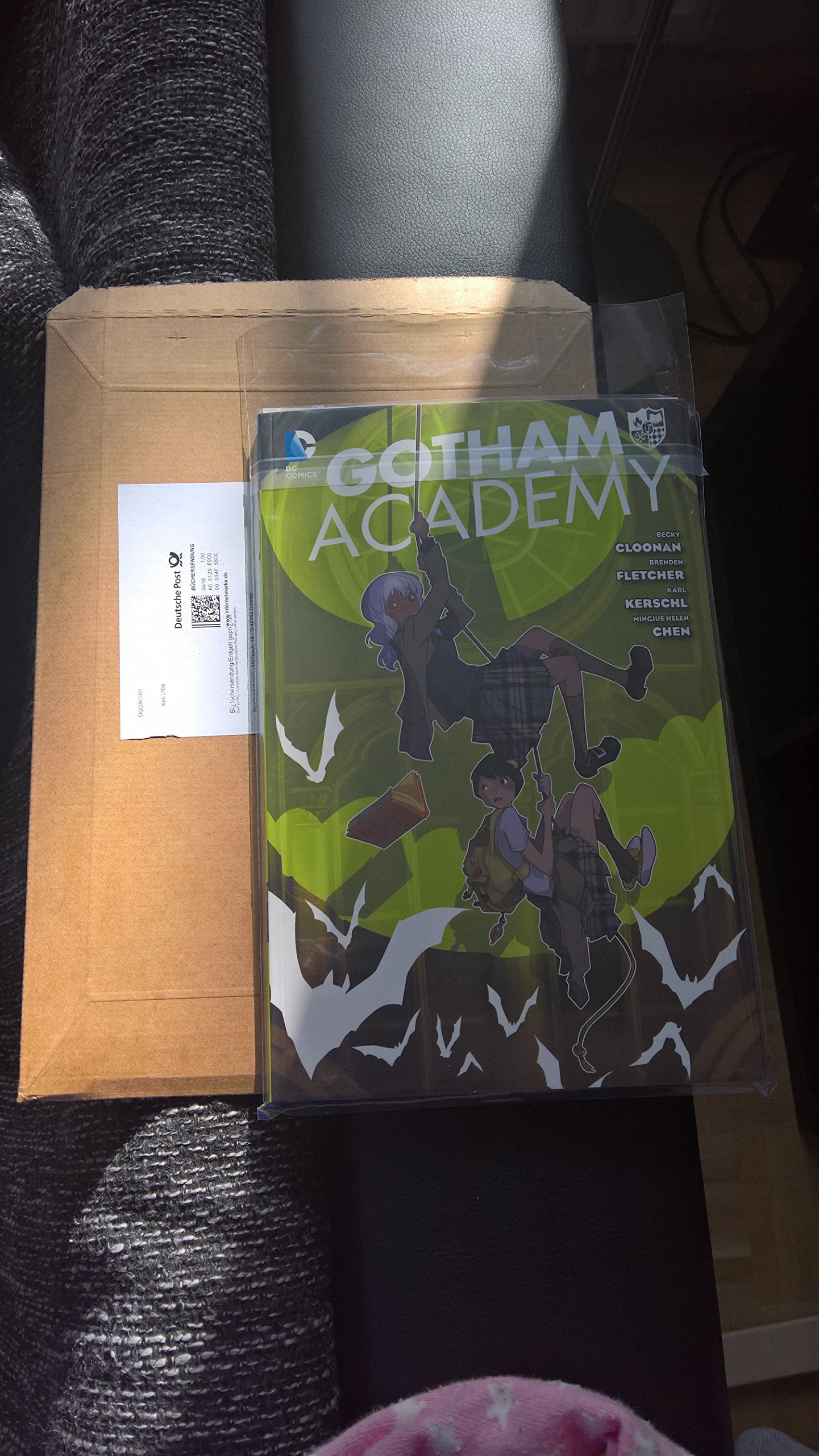 Gotham Academy Manga