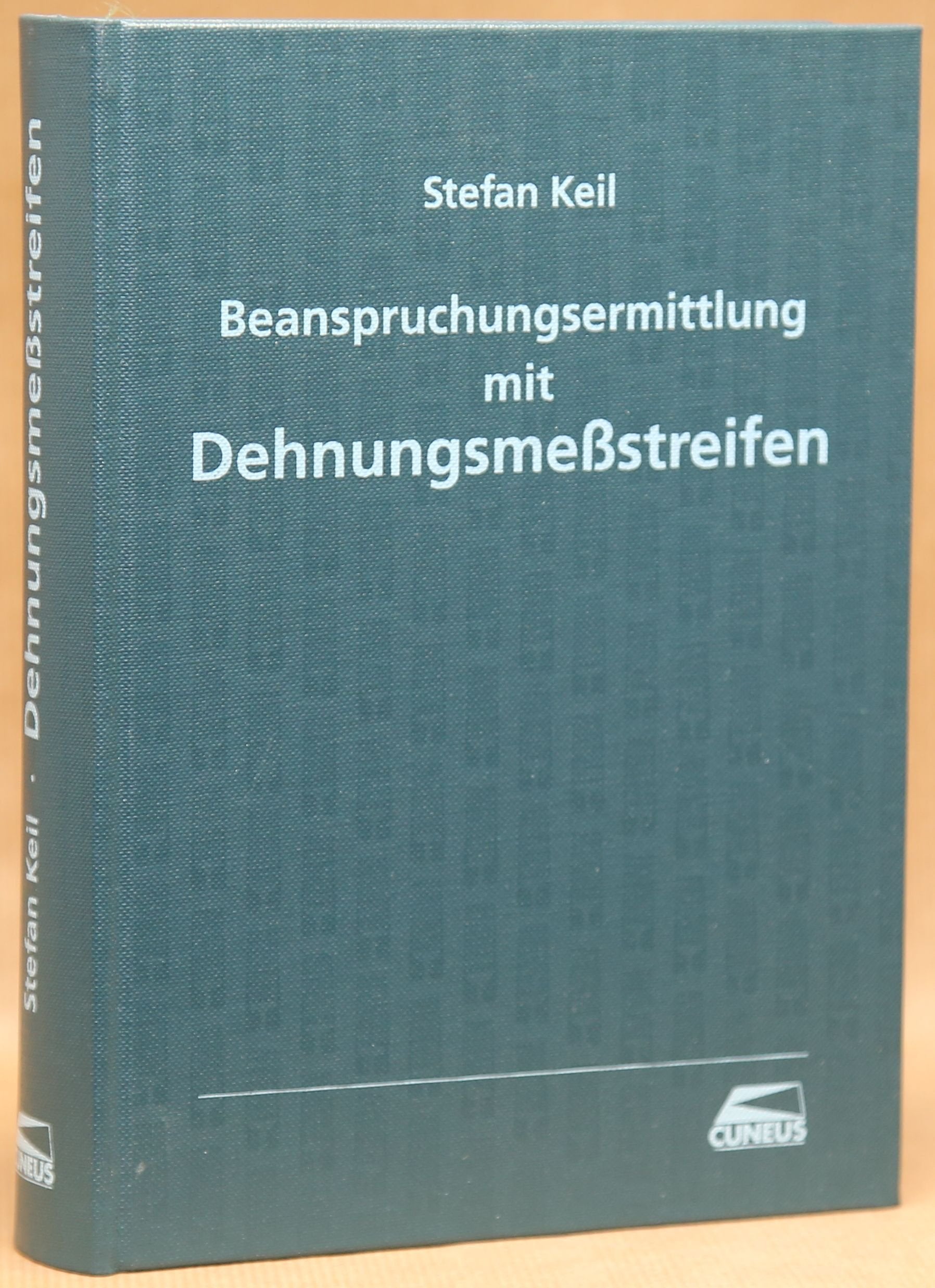 Beanspruchungsermittlung mit Dehnungsmessstreifen Business & Technology