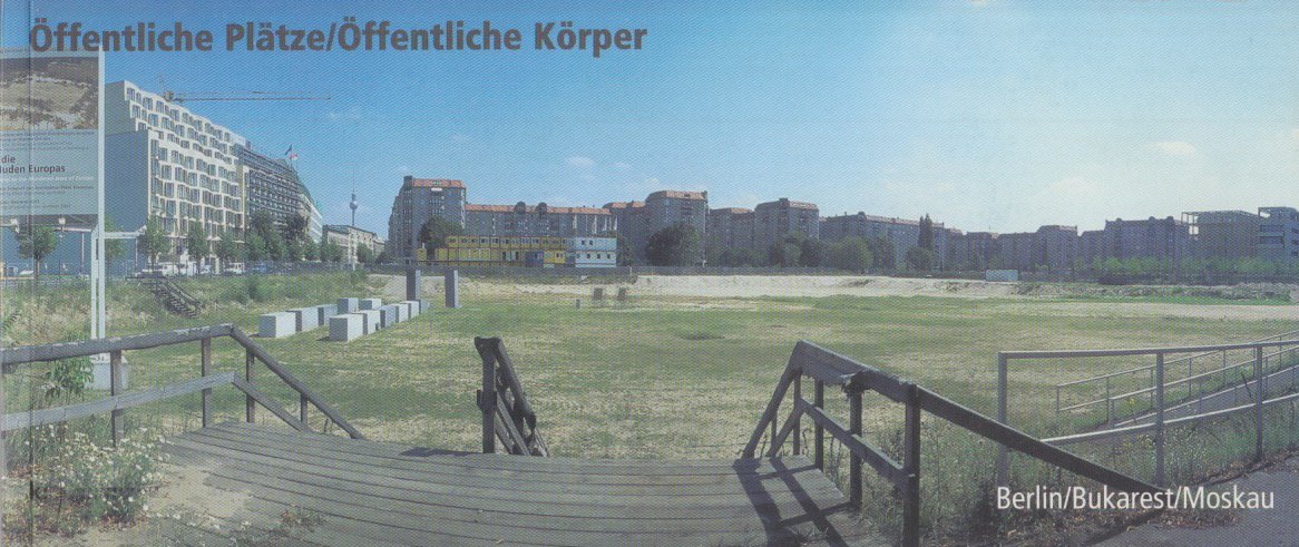 Öffentliche Plätze, öffentliche Körper: Berlin/Bukarest/Moskau = Public spaces, public bodies Books
