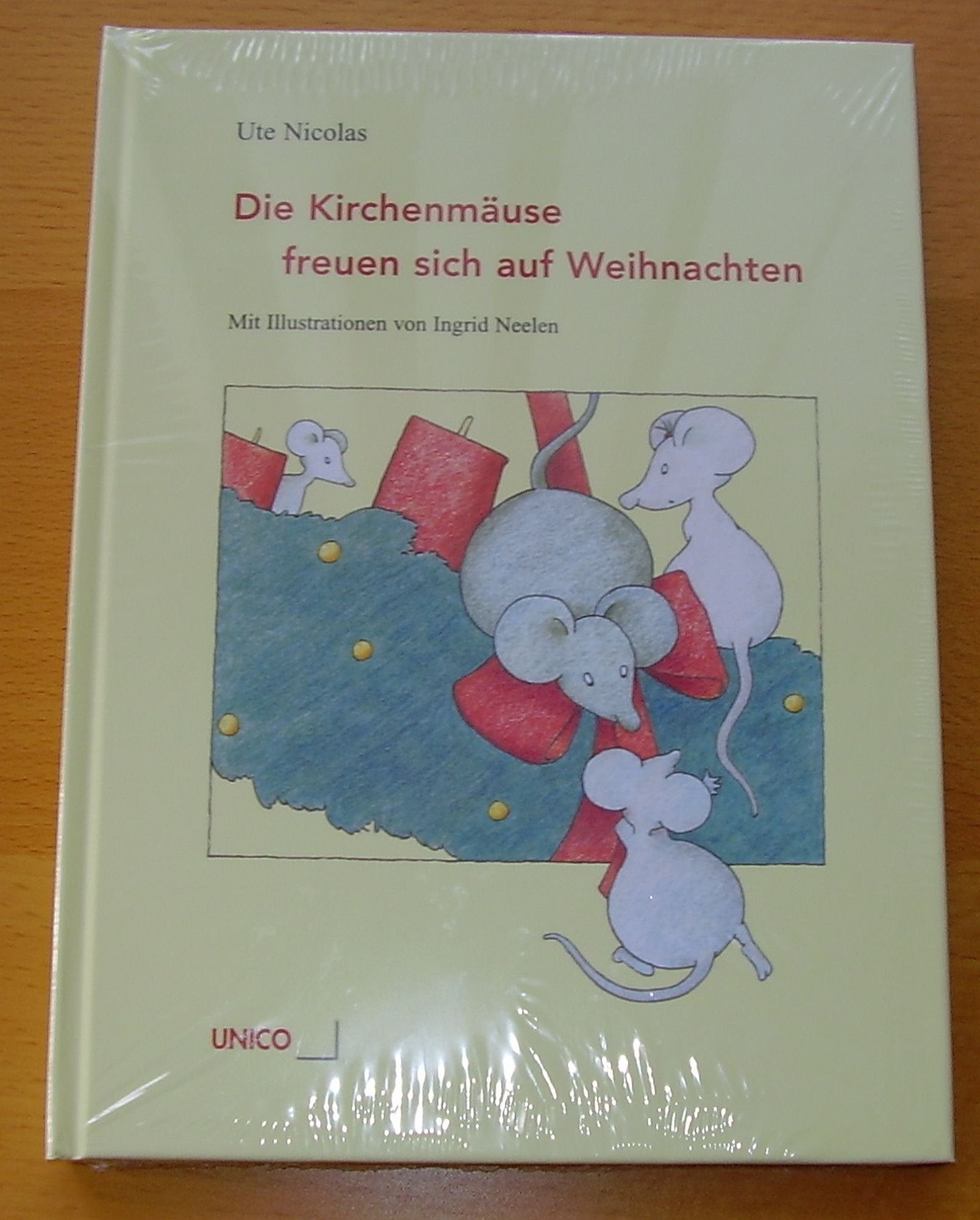 Die Kirchenmäuse freuen sich auf Weihnachten: Ein Mäusemärchen zum Vorlesen & Selberlesen Novels & Short Stories