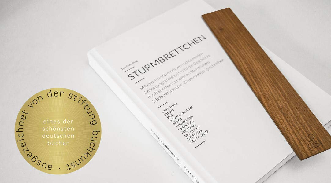 Sturmbrettchen: Der Wert der gefallenen Bäume ist nicht der Brenn- oder Materialwert des Holzes. Es sind die Geschichten der Menschen, die damit verknüpft sind. Contemporary literature