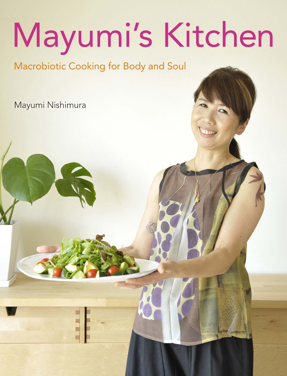 Mayumi's Kitchen: Macrobiotic Cooking for Body and Soul Leisure, Home & Garden