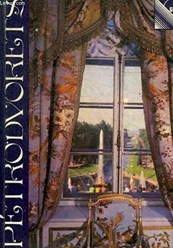 Pétrodvorets : palais et parcs Books