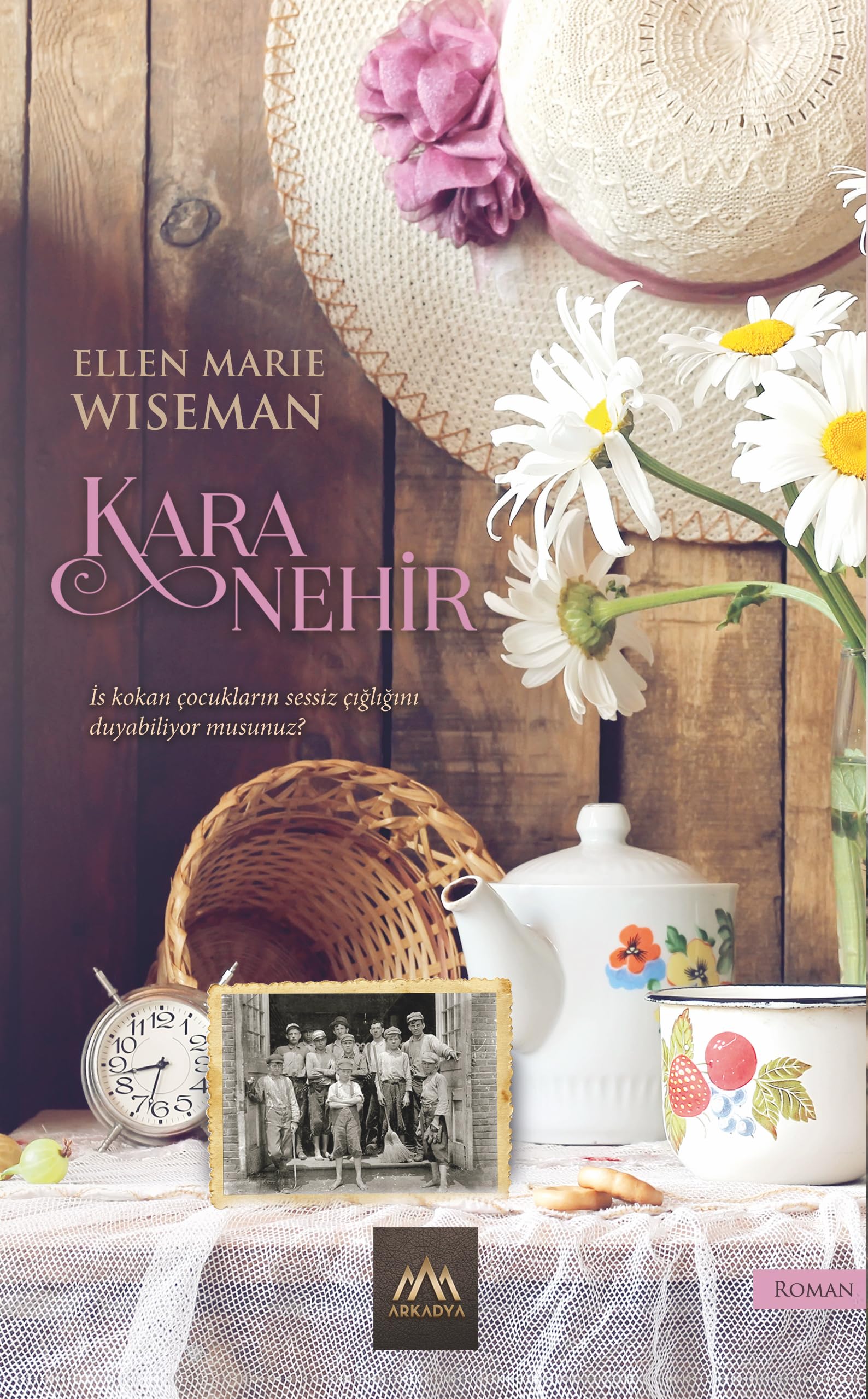 Kara Nehir: İs kokan çocukların sessiz çığlığını duyabiliyor musunuz? book