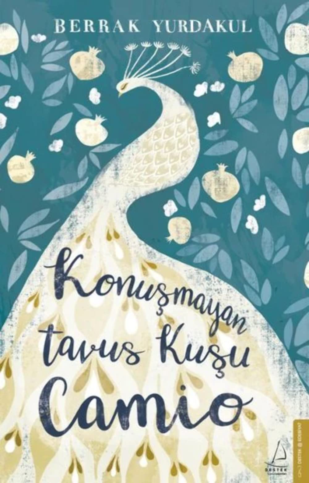 Konusmayan Tavus Kusu Camio Historical Fiction