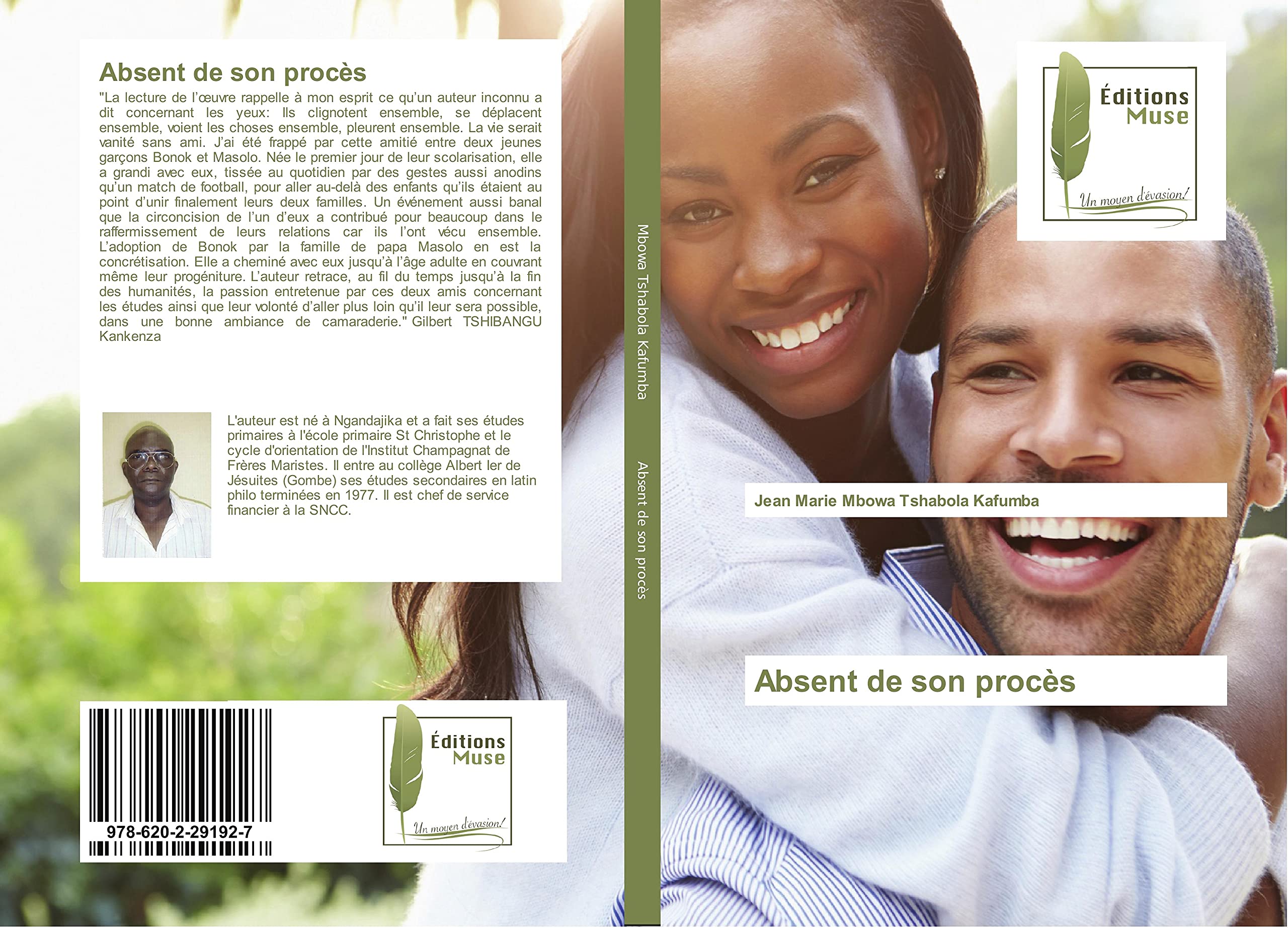 Absent de son procès book