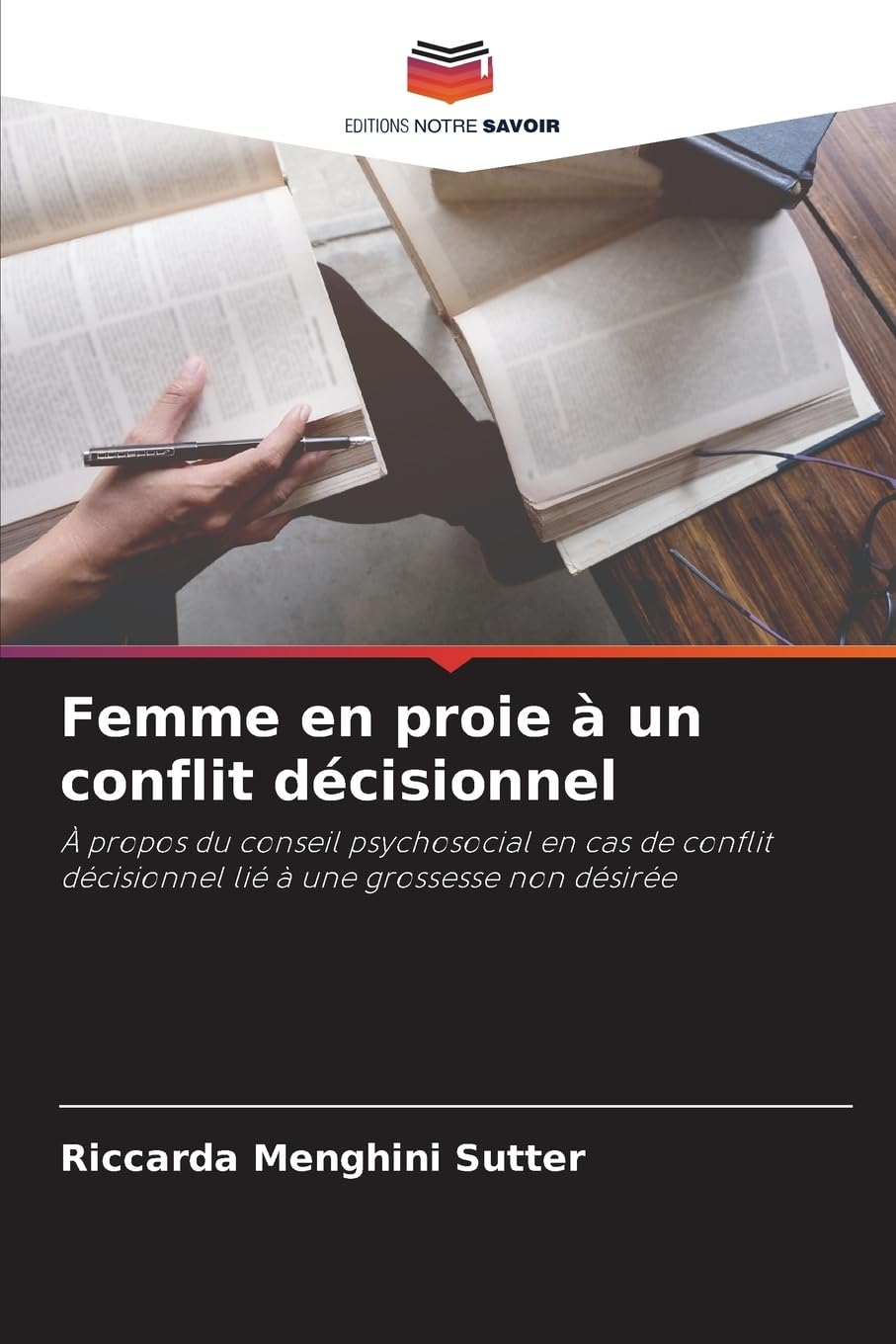 Femme en proie à un conflit décisionnel Law