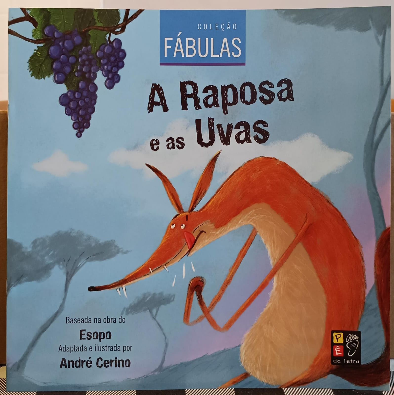 2 Livros Em Um: Colecao Fabulas - A Raposa E as Uvas, Assembleia DOS Ratos book