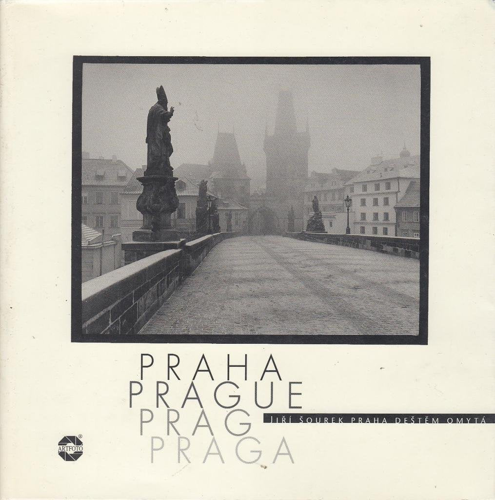 PRAHA DESTEM OMYTA, S PREDMLUVOU JANA REZACE (PHOT Books