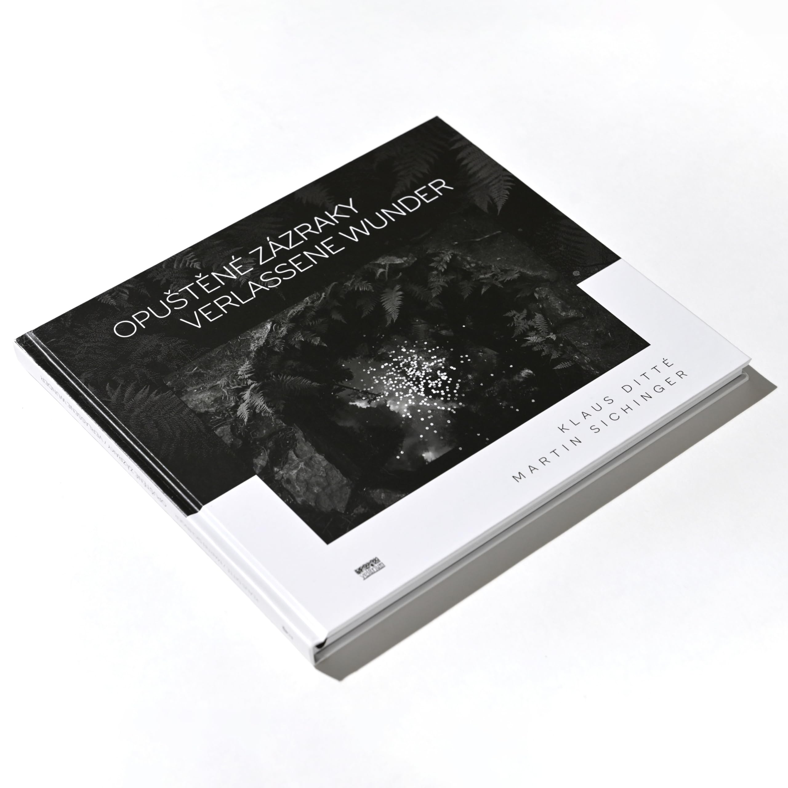 Verlassene Wunder - Fotobuch über bayerisch-böhmisches Grenzgebiet, Schwarzweiß-Fotografien und poetische Texte, Hardcover Photography