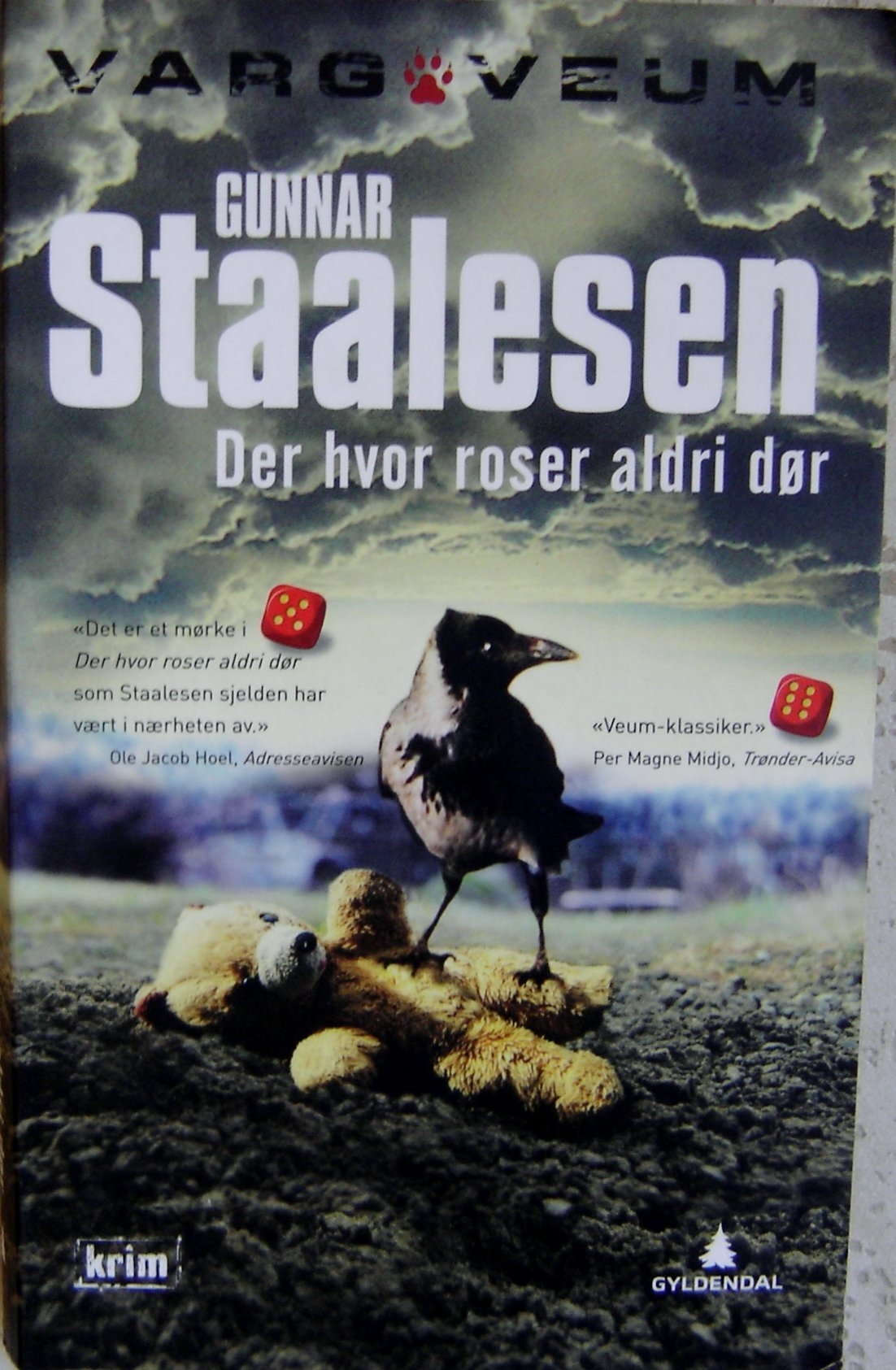 Der Hvor Roser Aldri Dør: Kriminalroma (Norwegian Edition)where Roses Never Die: Correctional Roma Books