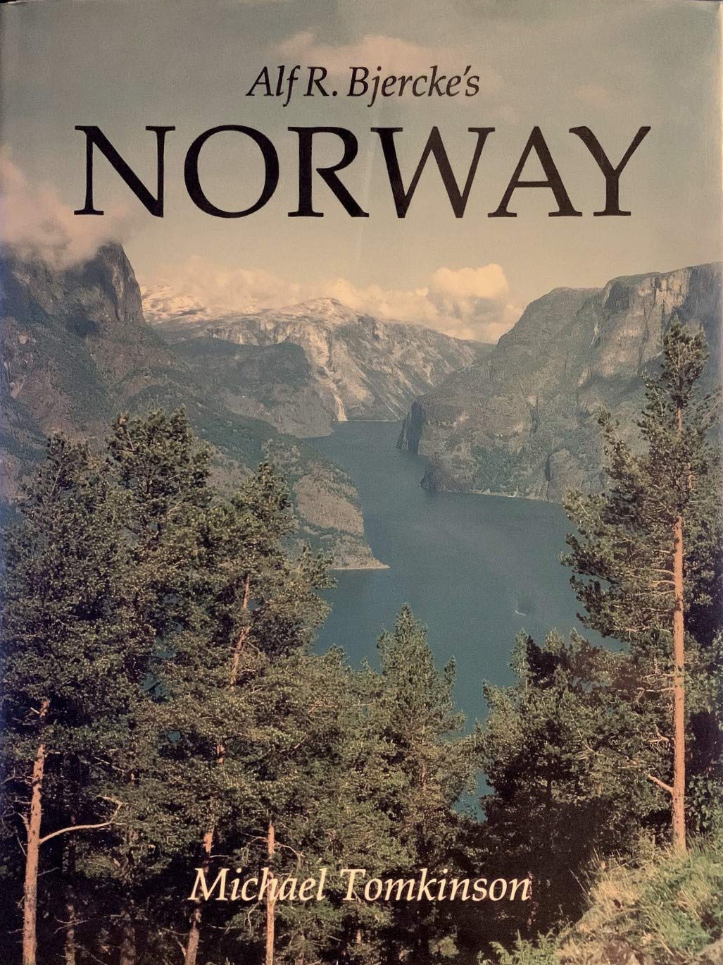 Alf R. Bjercke's Norway book