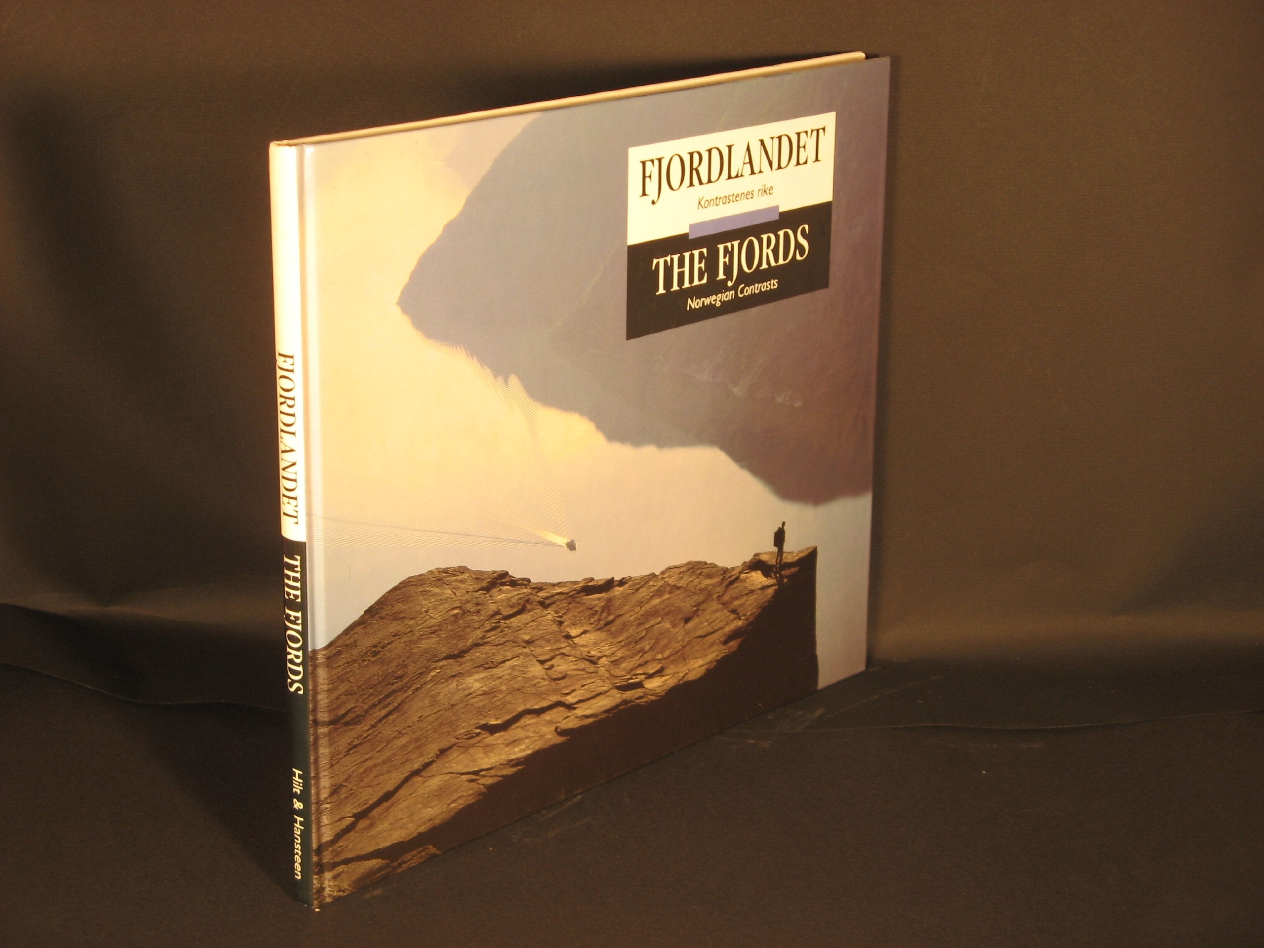 The Fjords. Norwegian Contrasts Books