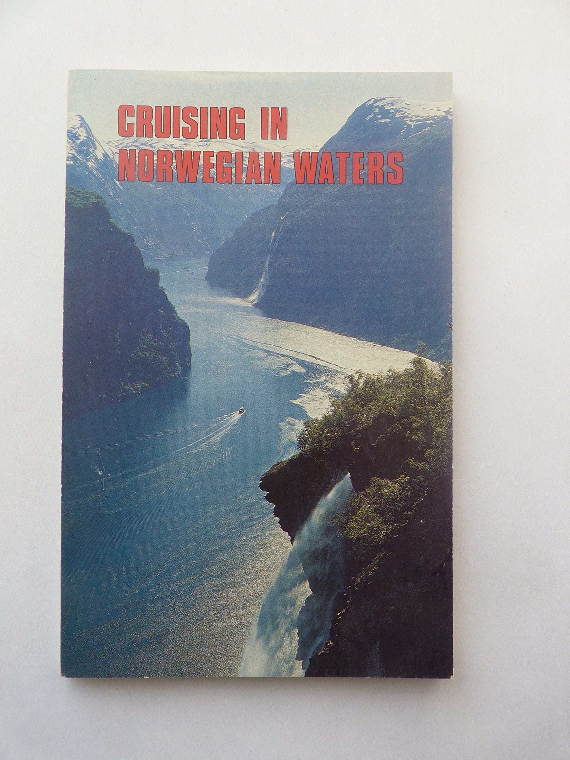 Cruising in Norwegian Waters Leisure & Fun