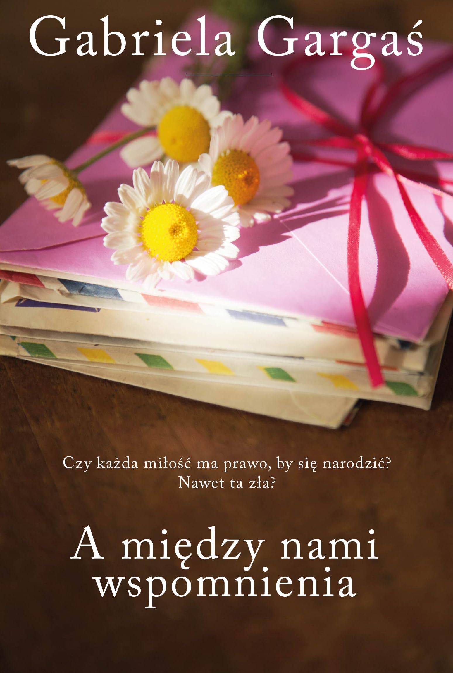 A miedzy nami wspomnienia Contemporary literature