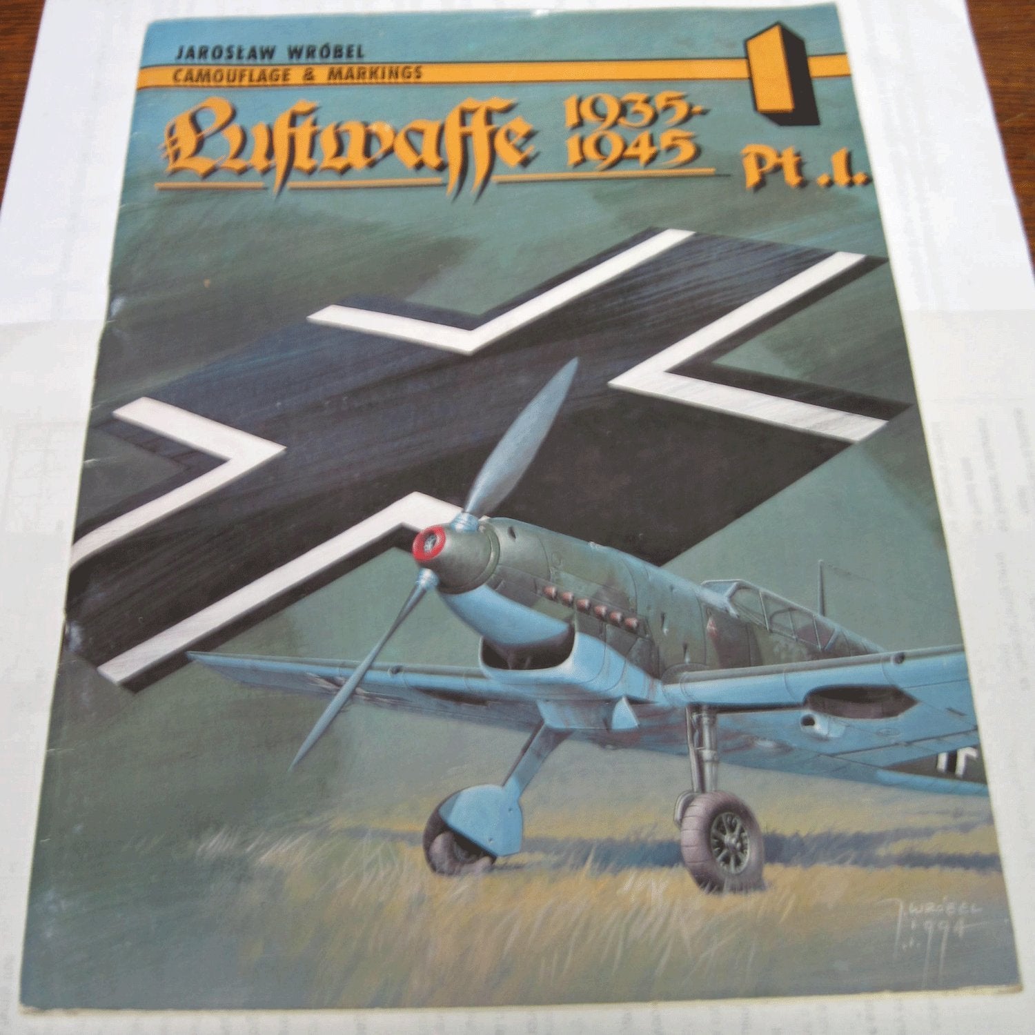 Luftwaffe 1935-1940: Camouflage & Markings, Part 1 (Camouflage & Markings S.) Social Sciences