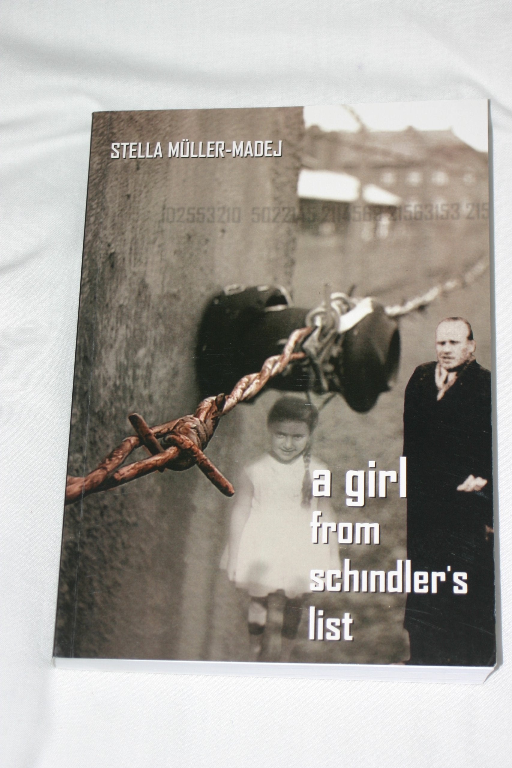 A Girl from Schindler's List (Oczami Dziecka) Books