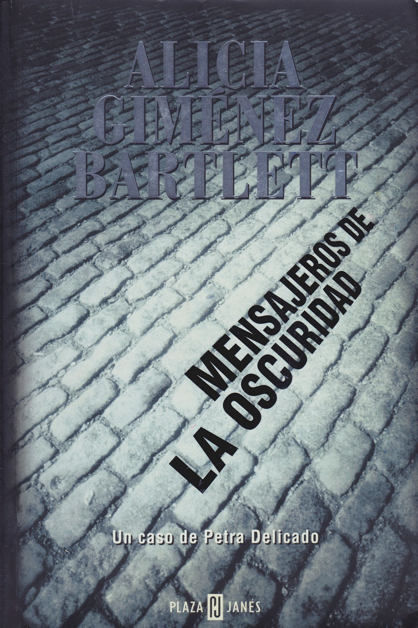 Mensajeros en la oscuridad book