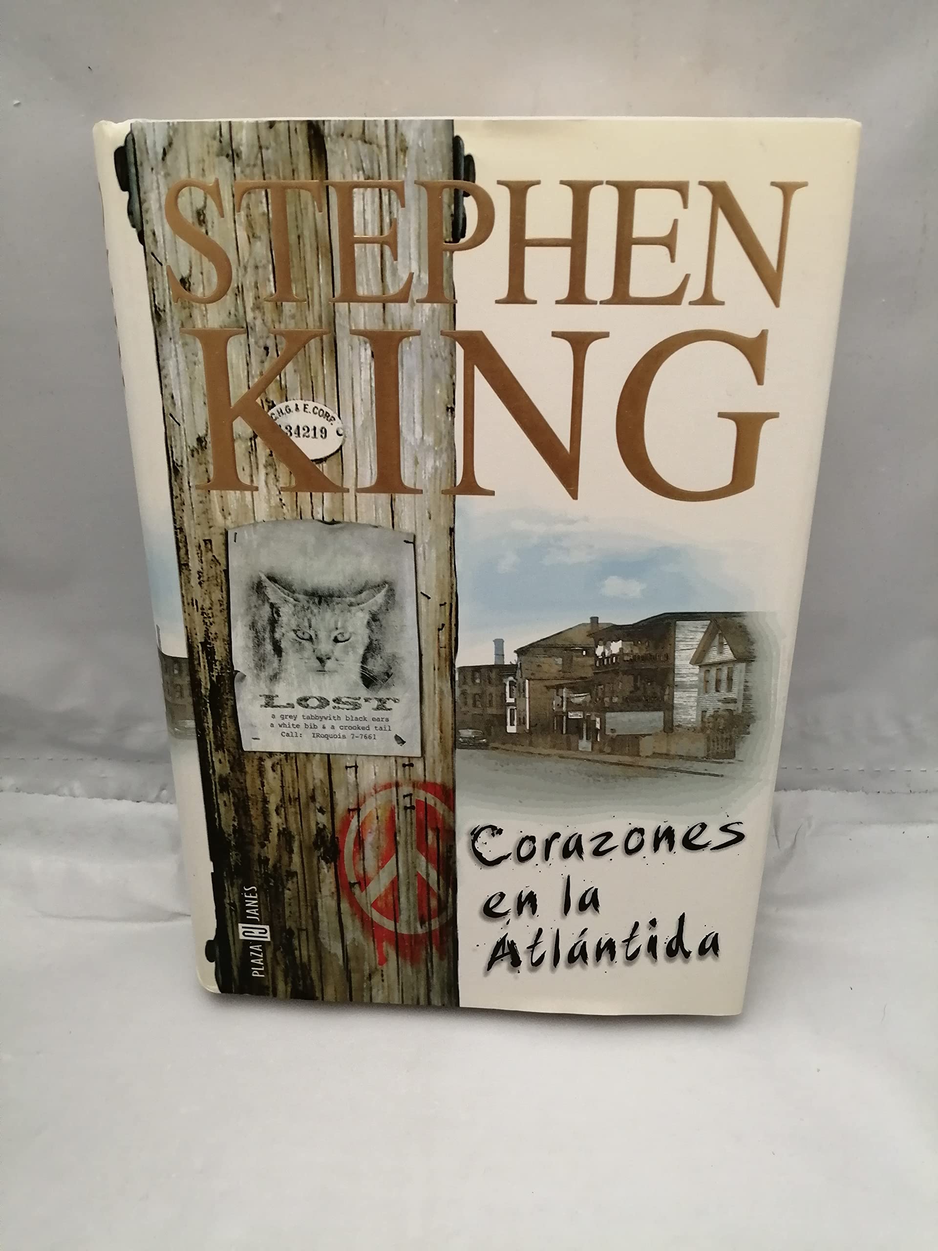 Corazones En La Atlantida / Hearts in Atlantis book