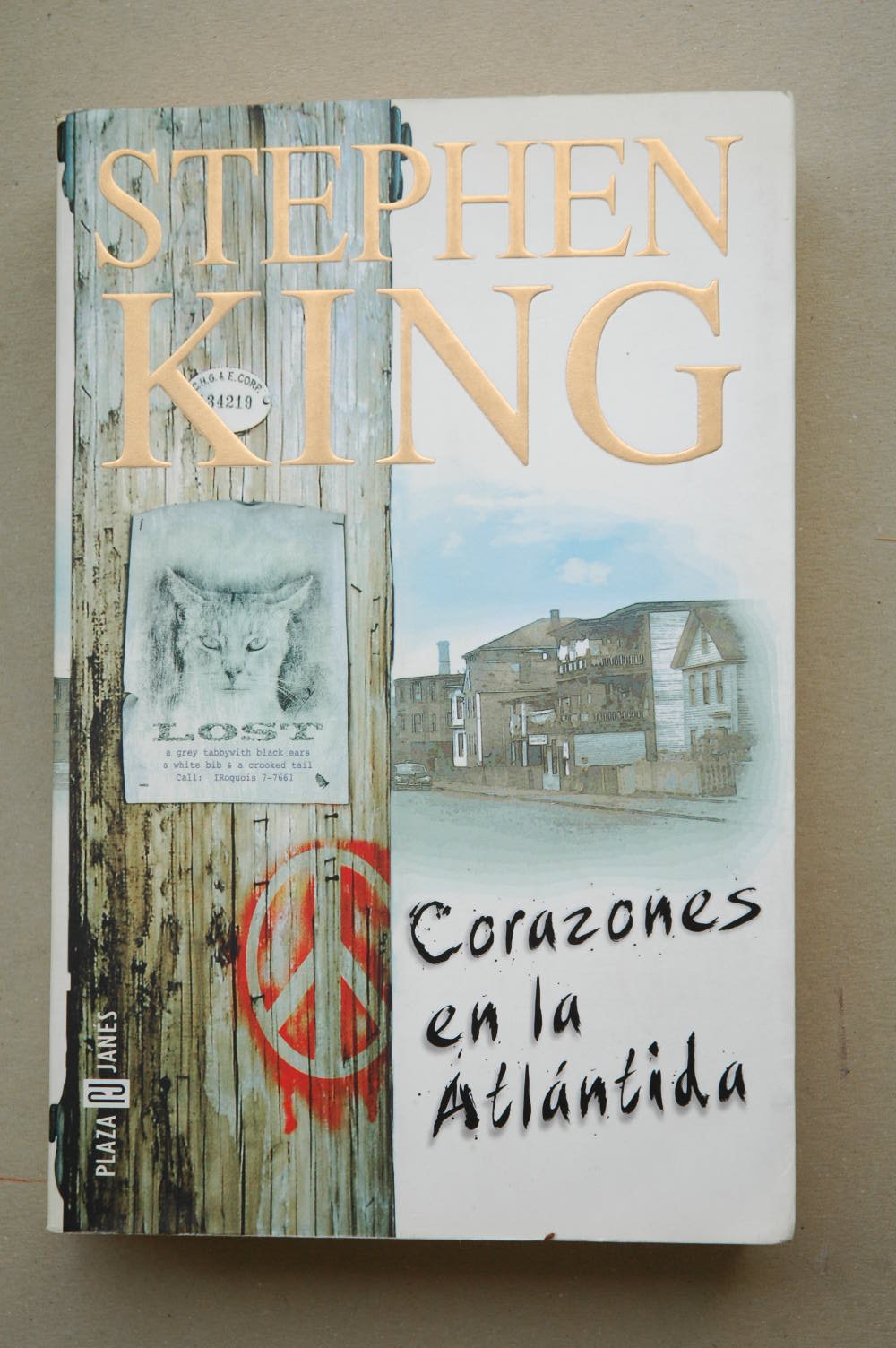 Corazones En La Atlantida / Hearts in Atlantis book