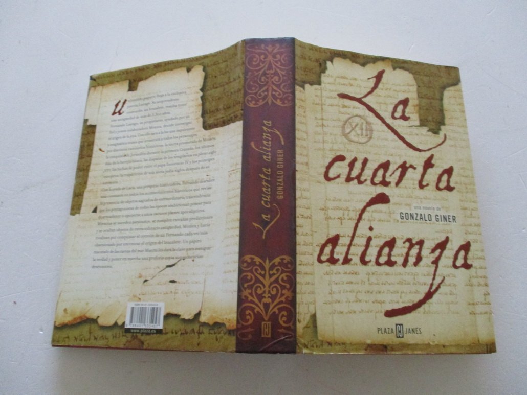 La Cuarta Alianza/ the Forth Alliance book