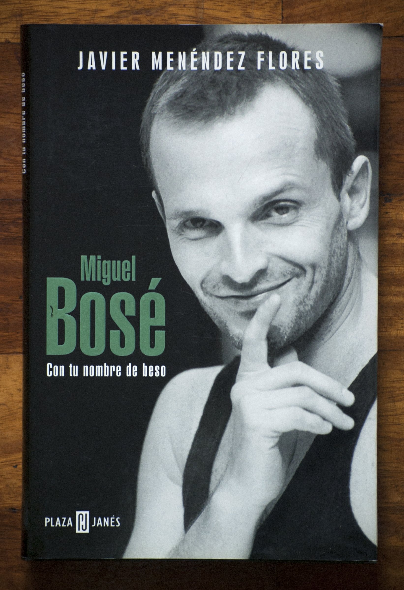 Miguel Bose: Con tu nombre de beso (Biografia-memo) Pop culture