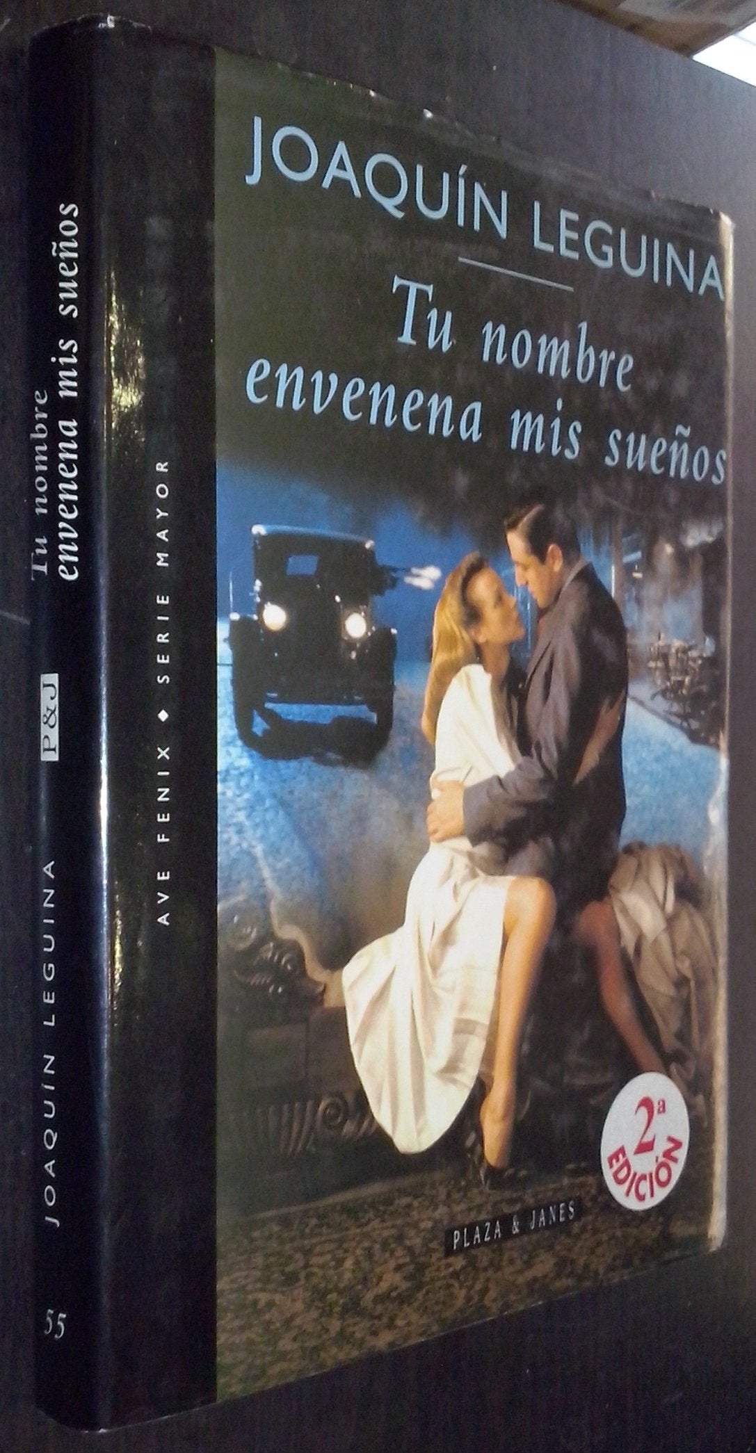 Tu nombre envenena mis sueños Books