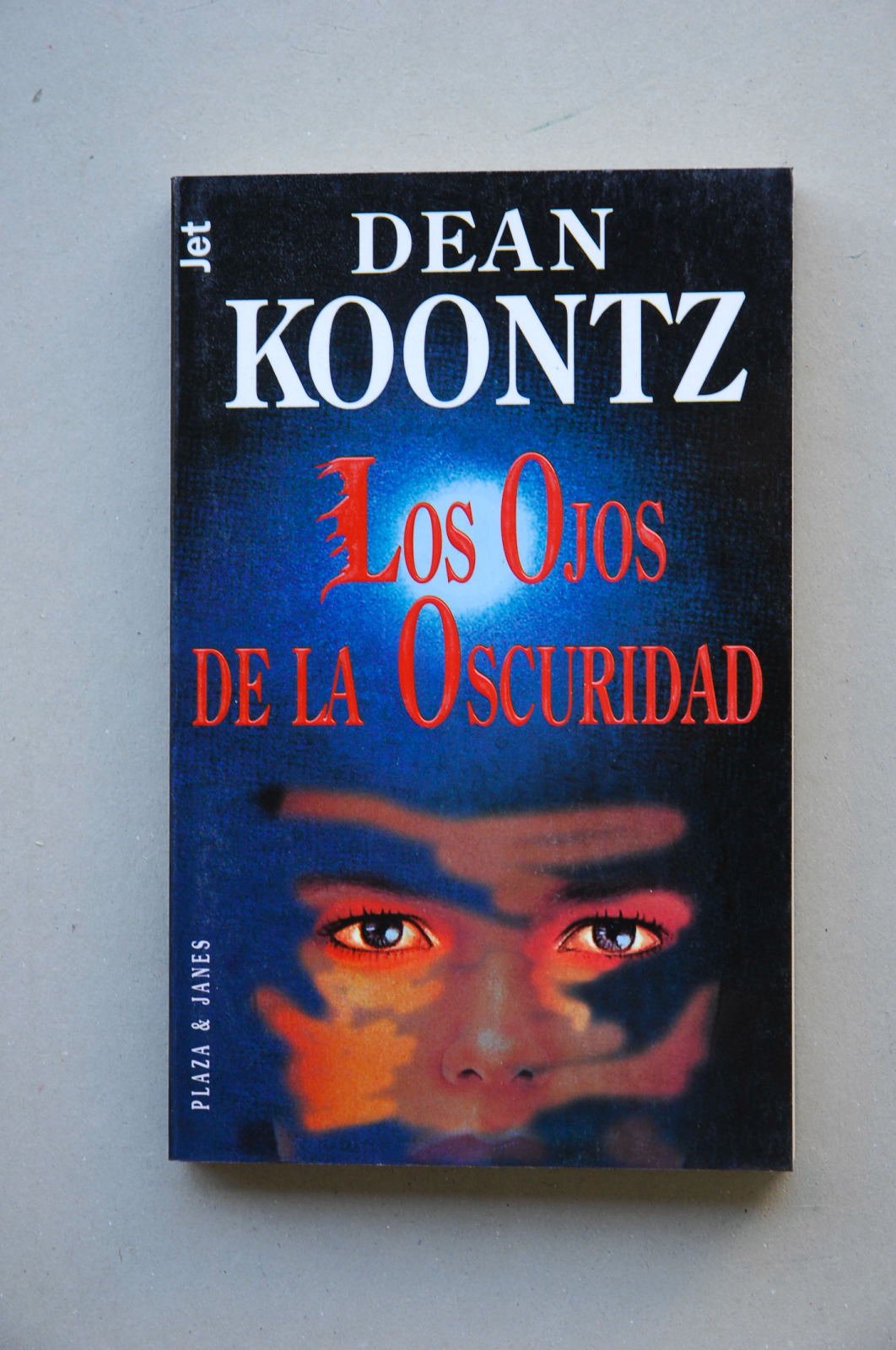 Ojos de la oscuridad los Books
