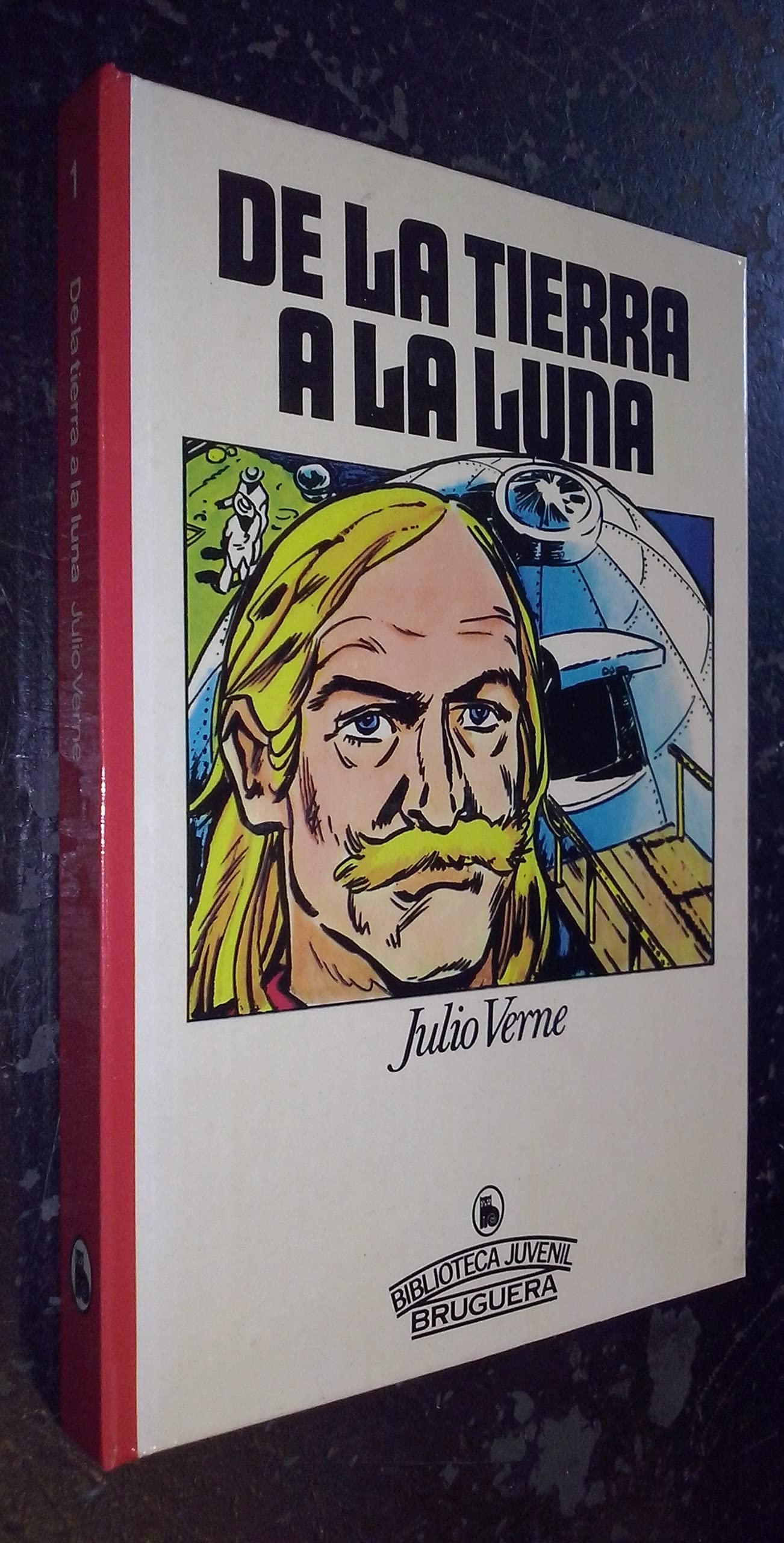 Voyage au centre de la Terre (Les oeuvres célèbres en bandes dessinées) book