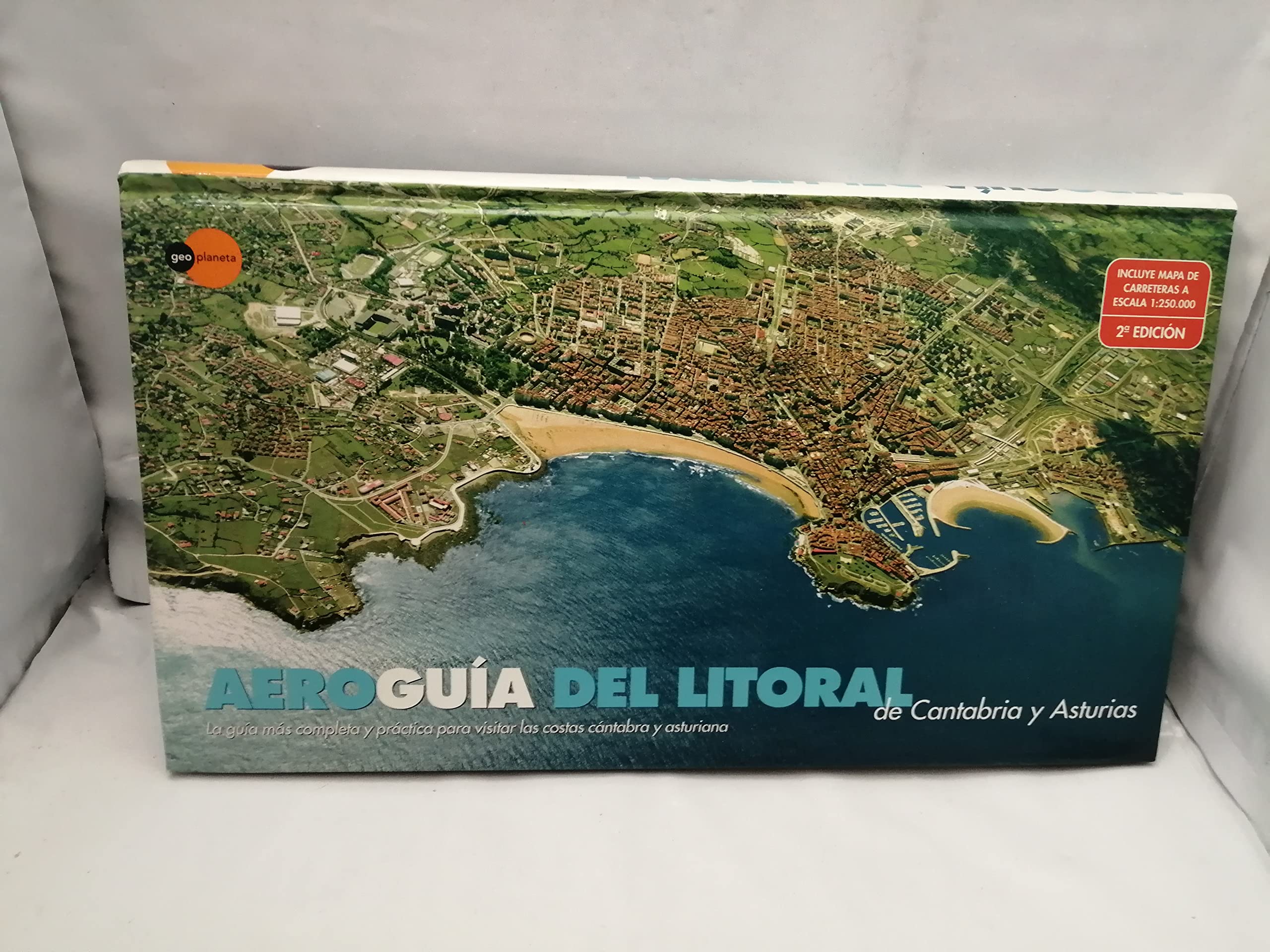Aeroguia del litoral de Cantabria y Asturias (Geo Planeta) (Spanish Edition) Books