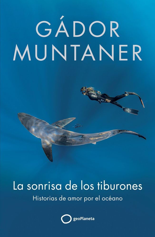 La sonrisa de los tiburones: Historias de amor por el océano (Varios) Politics & Society