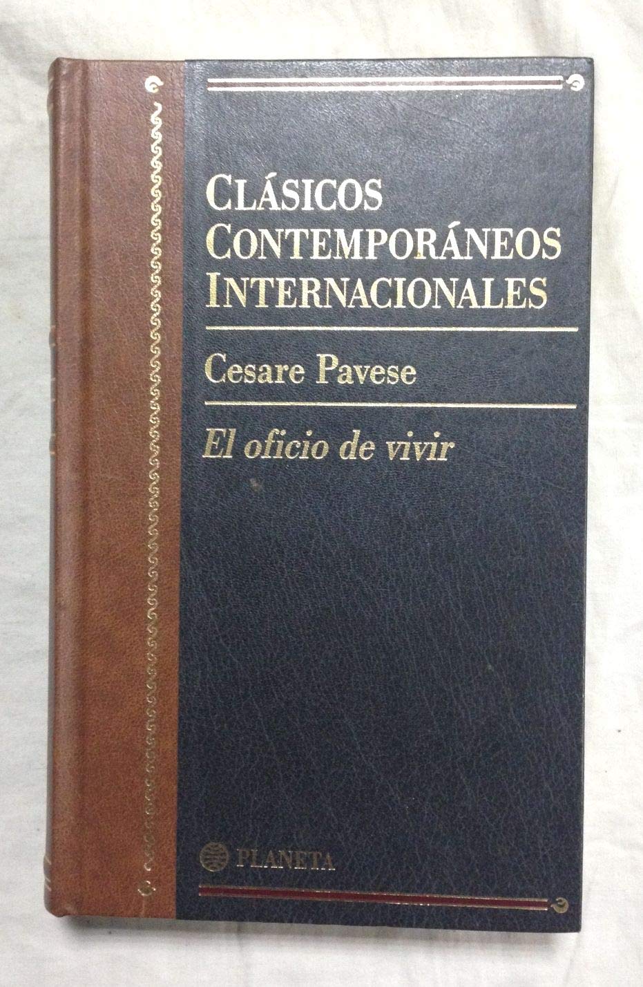 El oficio de vivir (clasicos contemporaneos internacionales; vol.12) book