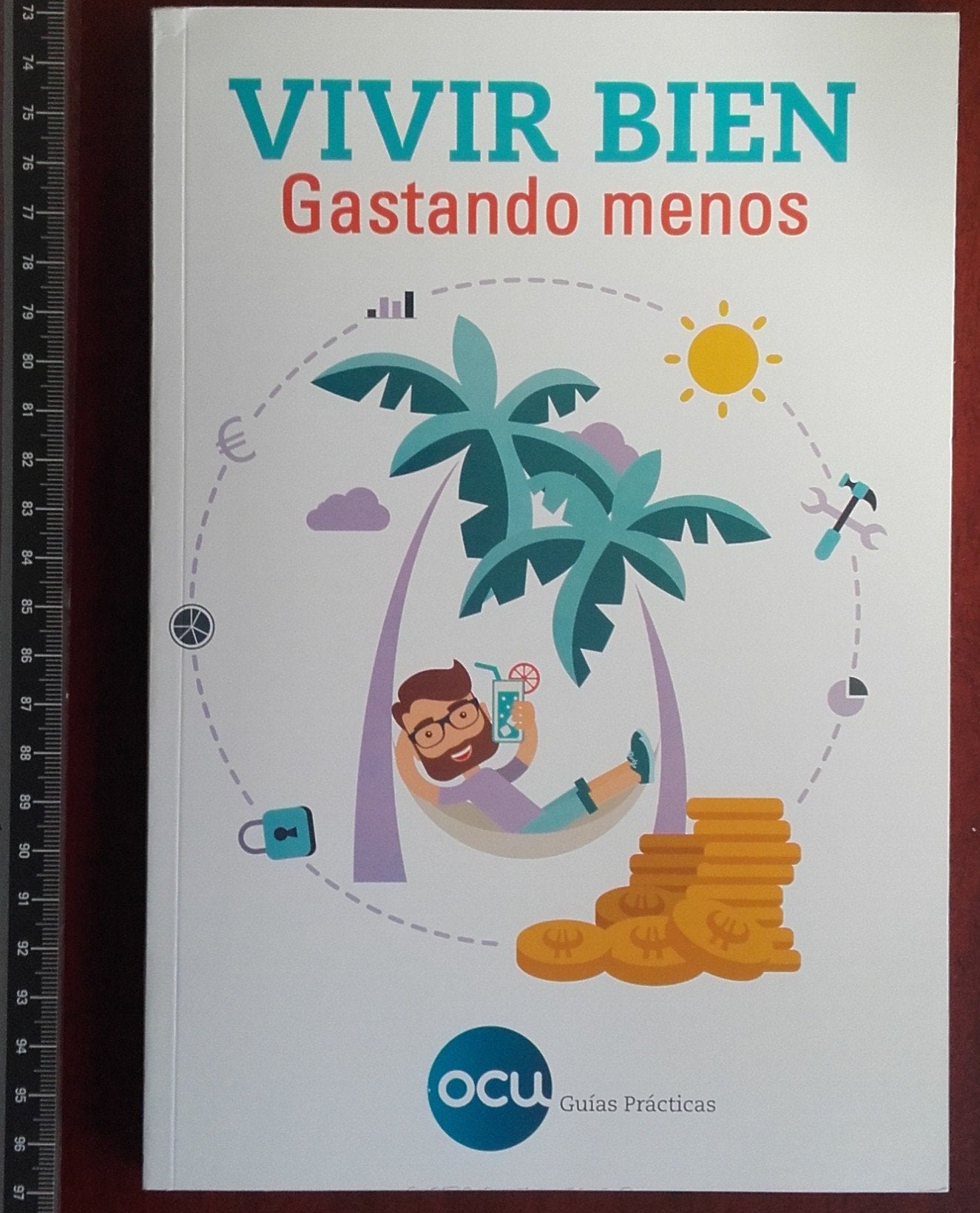 Vivir bien gastando menos book