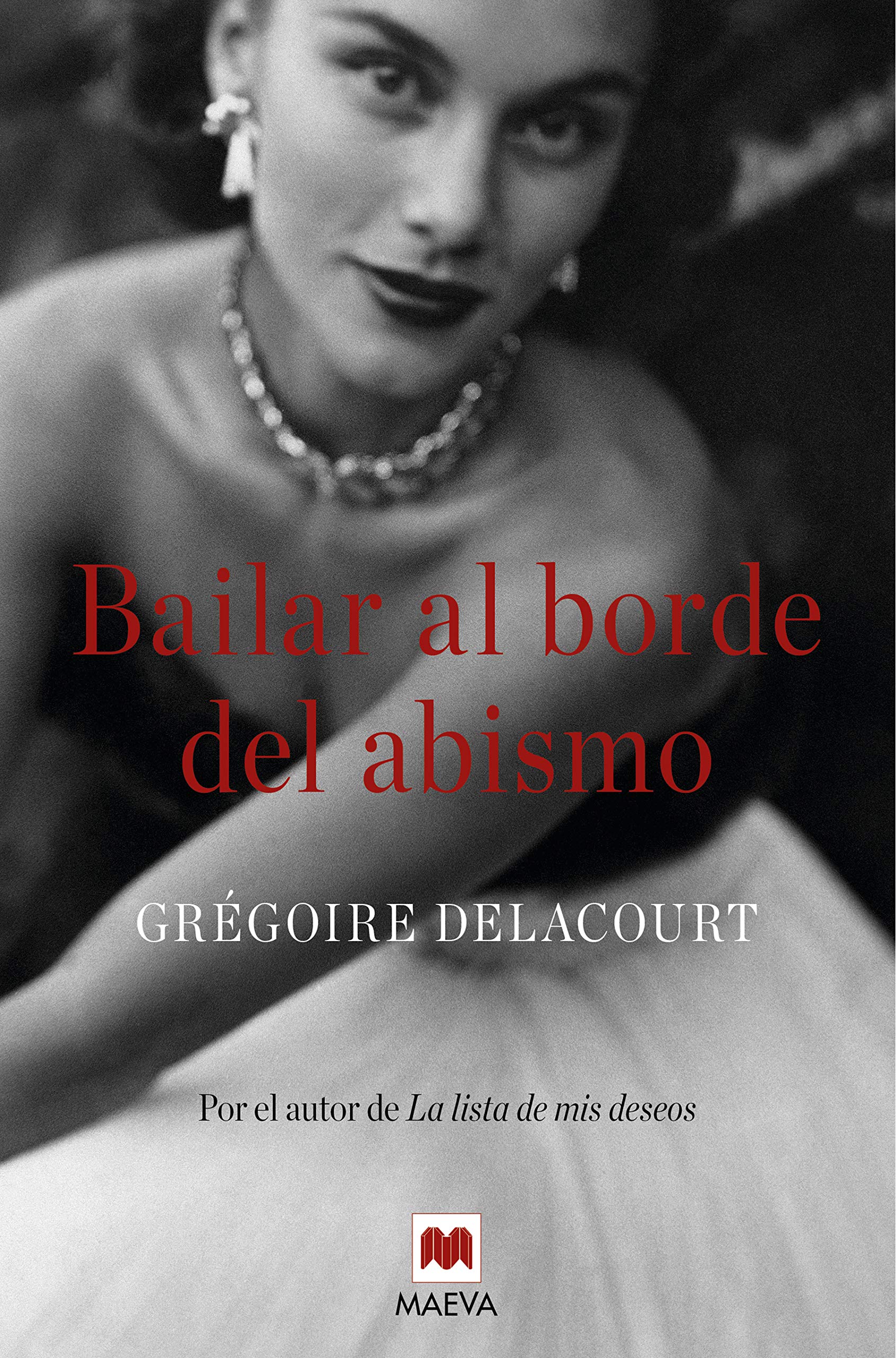 Bailar al borde del abismo book